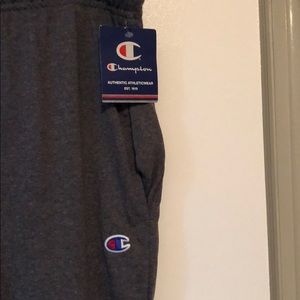 Men’s Champion gray sweatpants- large with pockets